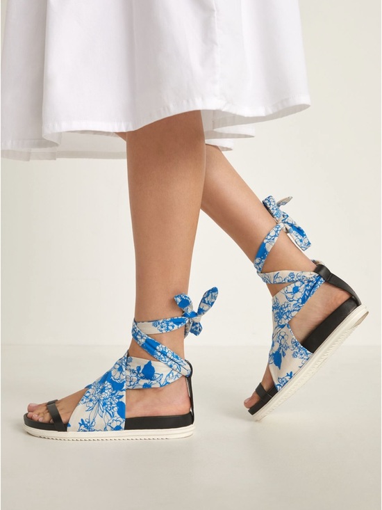 Tracy Reese Shoes - Tracy Reese Blue Floral Wrap Tie Sandals Anthropologie 9 40 hope for flowers
